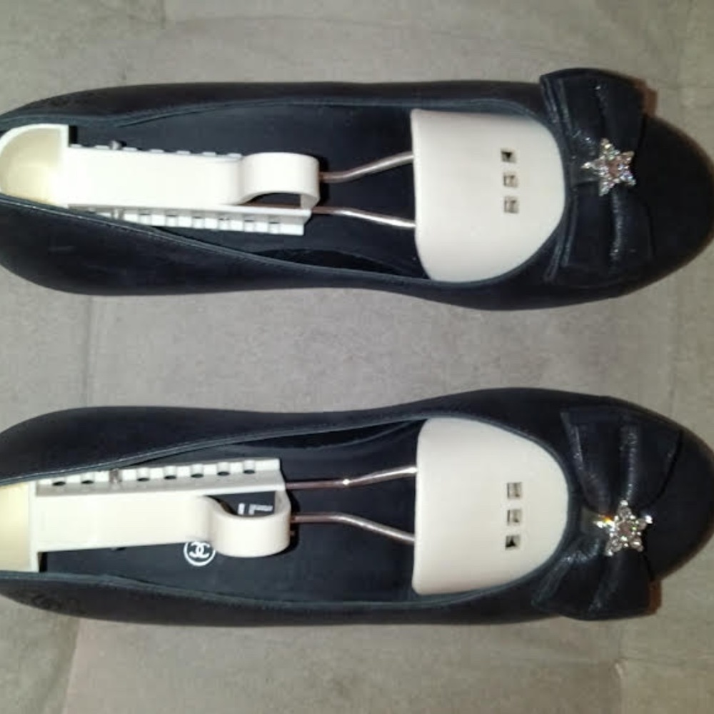 CHANEL BUFFALO GLITTER STAR BALLERINA FLATS